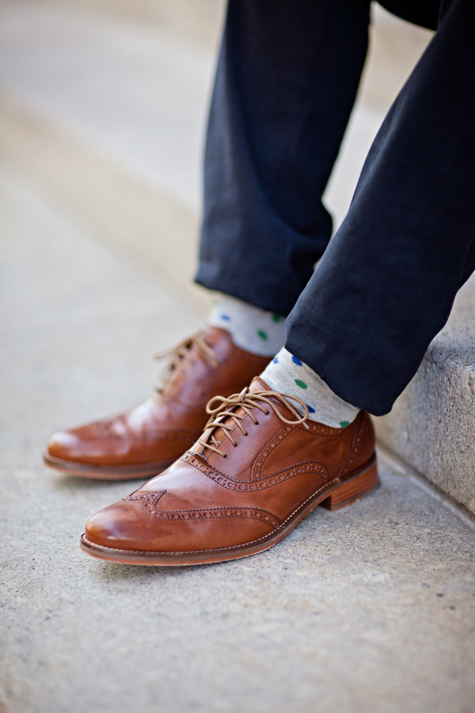 mens wing tip shoes