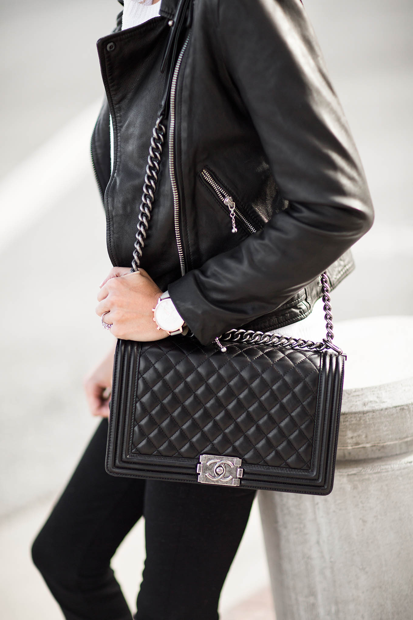 Black edgy street style