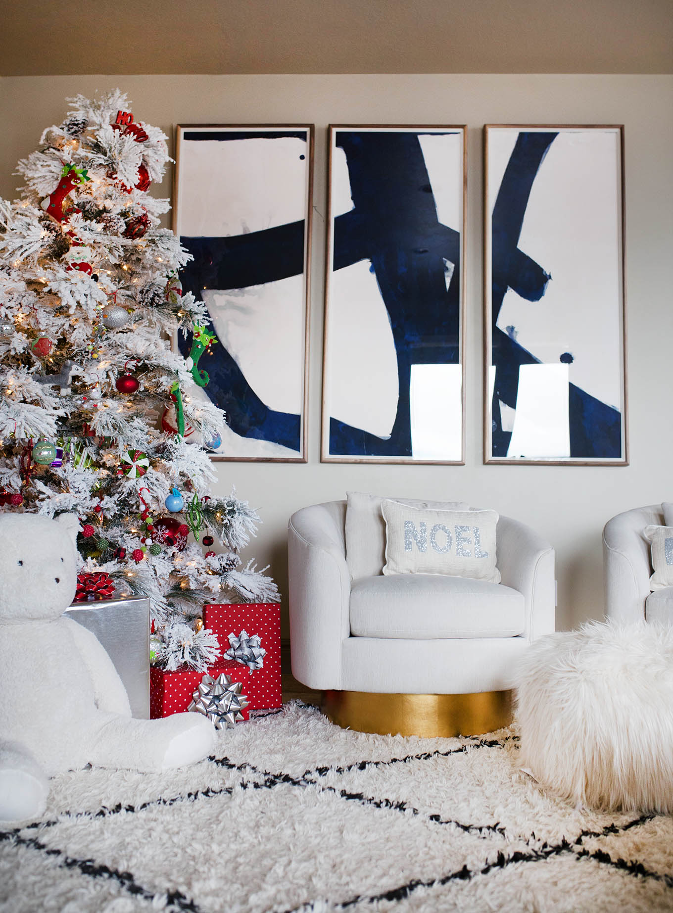 hello fashion holiday decor