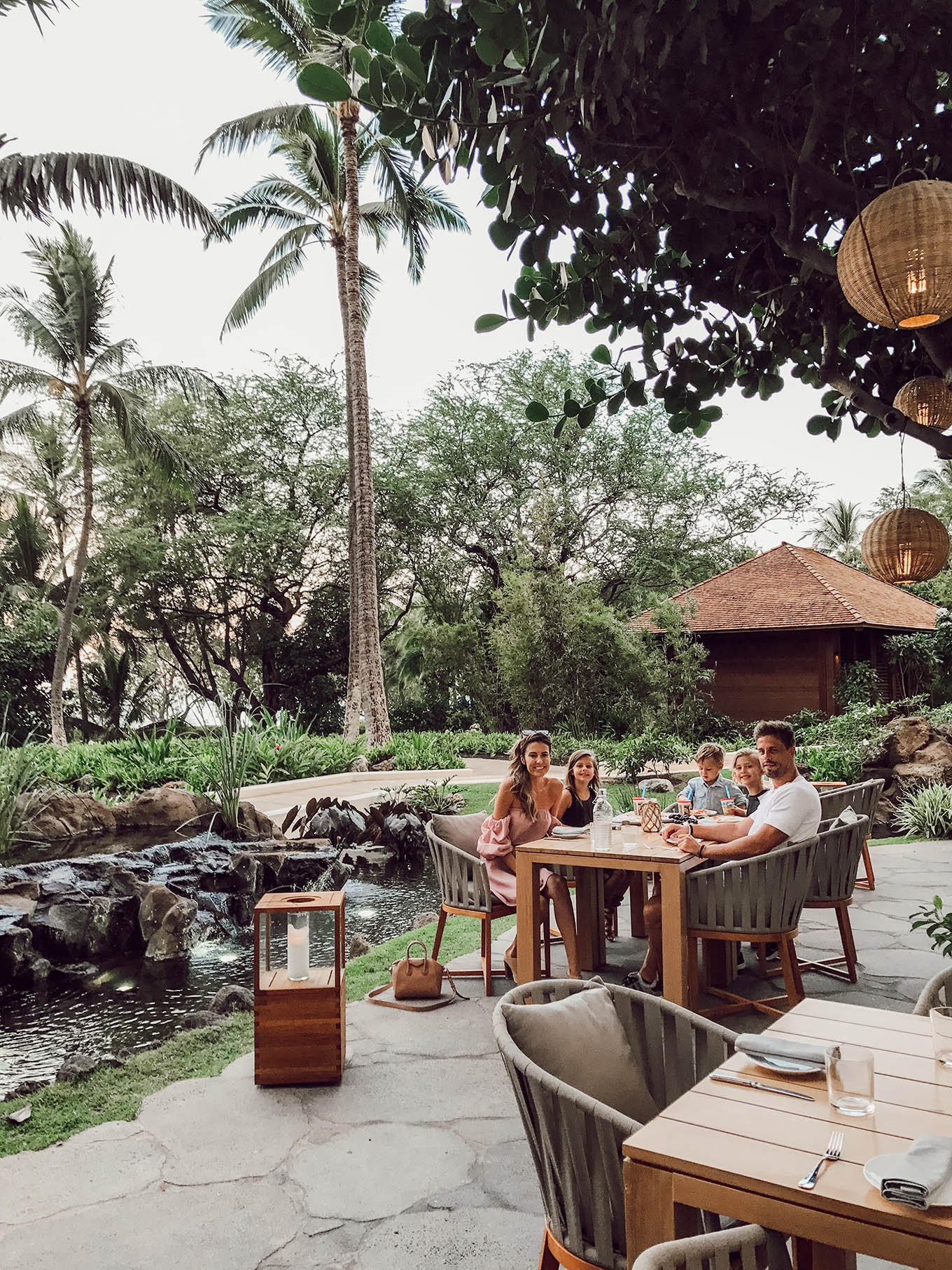 Four Seasons Oahu restaurants