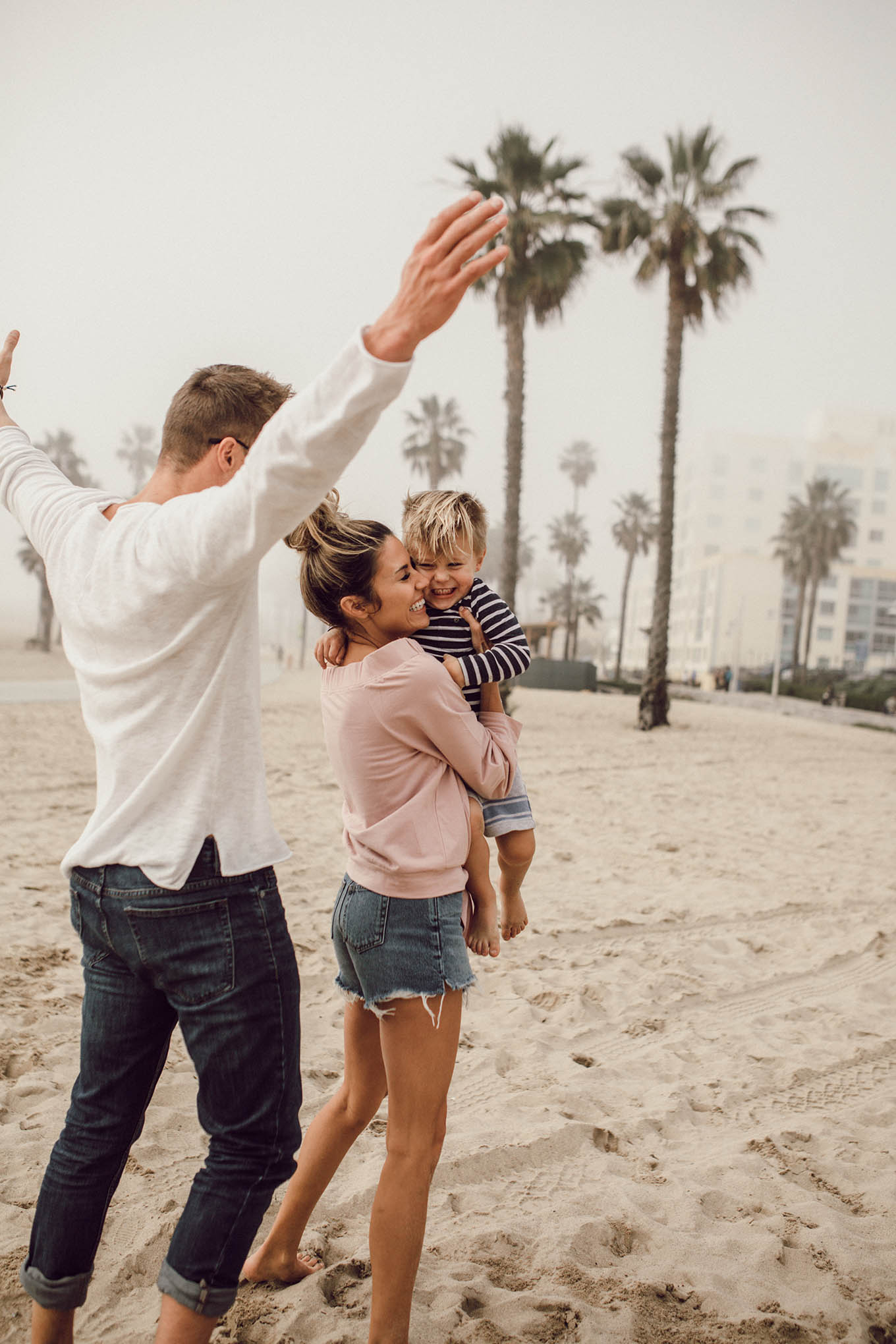 family pictures on the beach