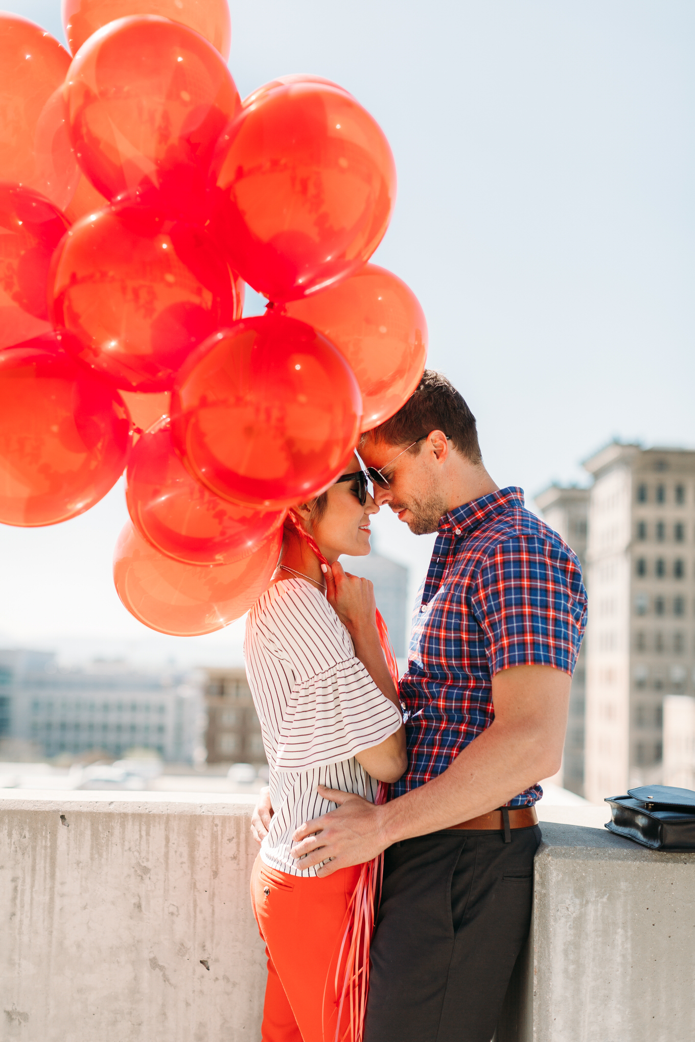 ideas for engagement photo shoot