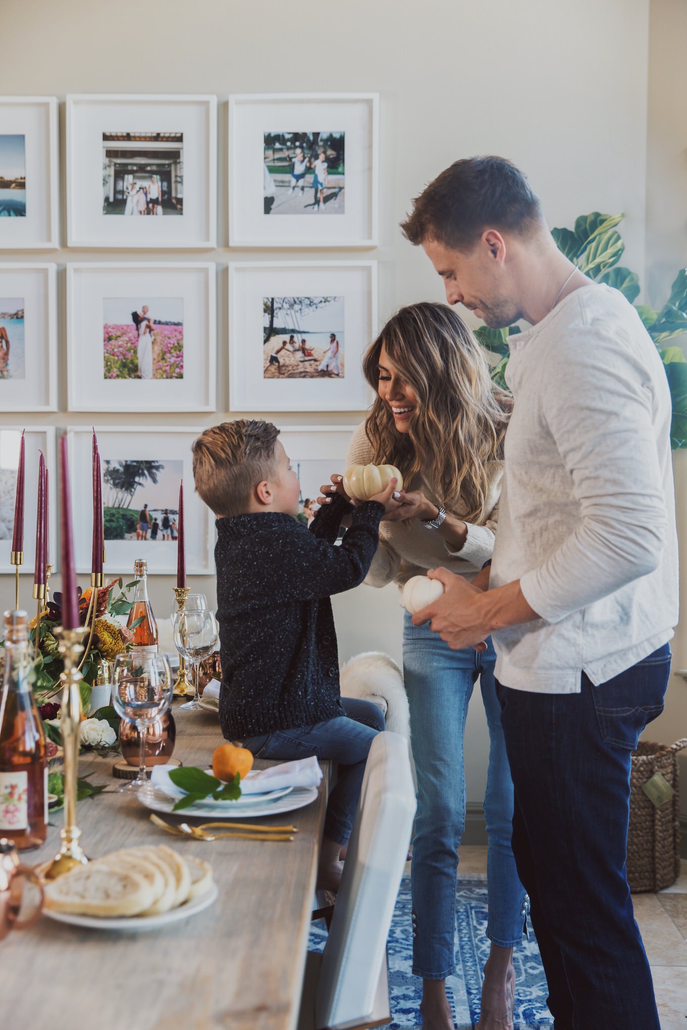 family thanksgiving decor