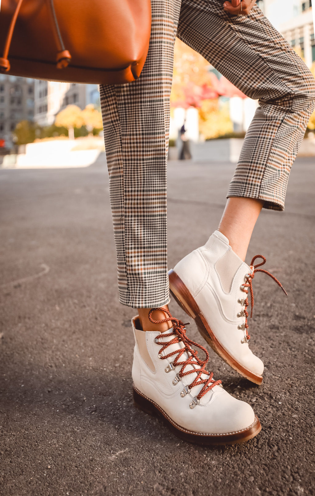 Ariat