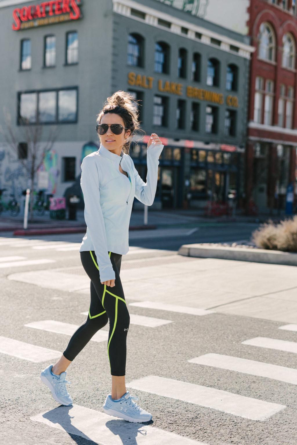 Under Armour hello fashion blog