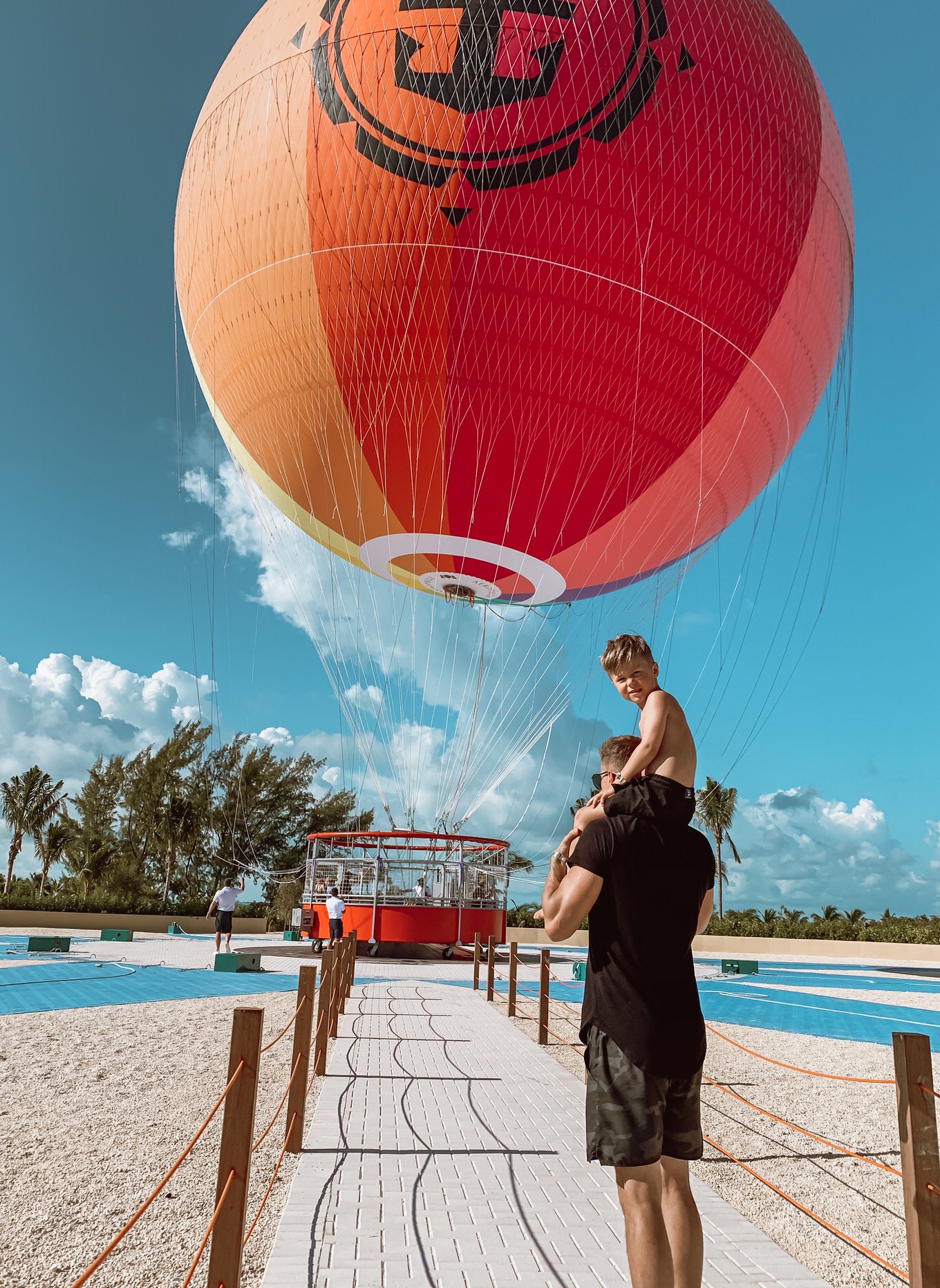 giant Helium balloon