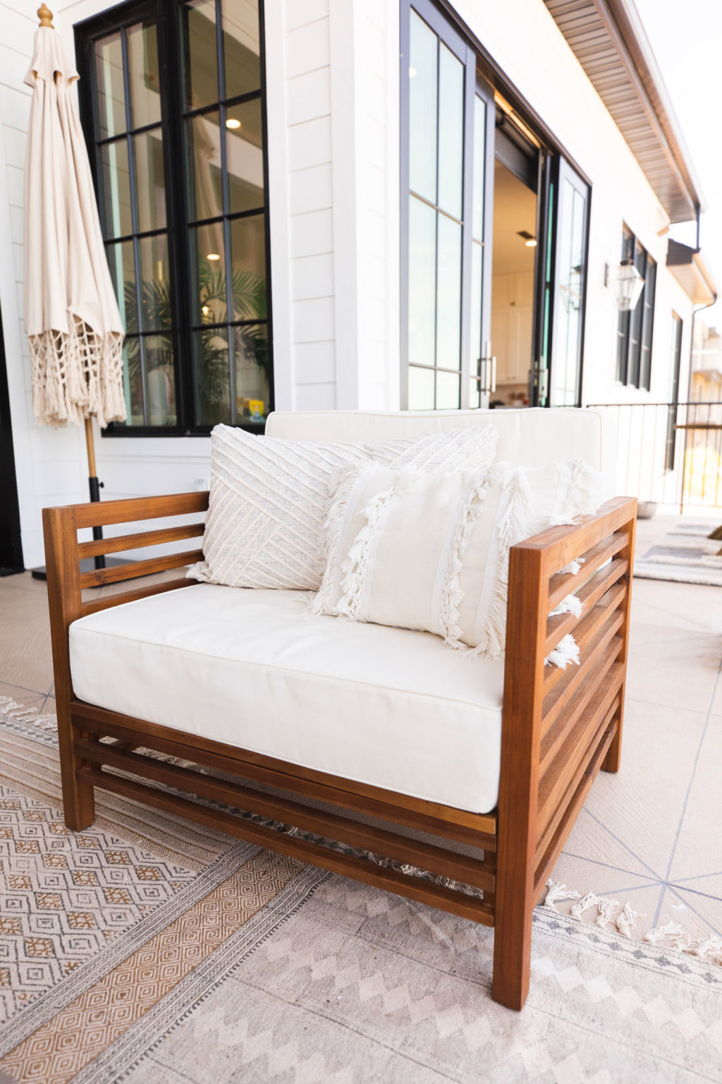 outdoor chair