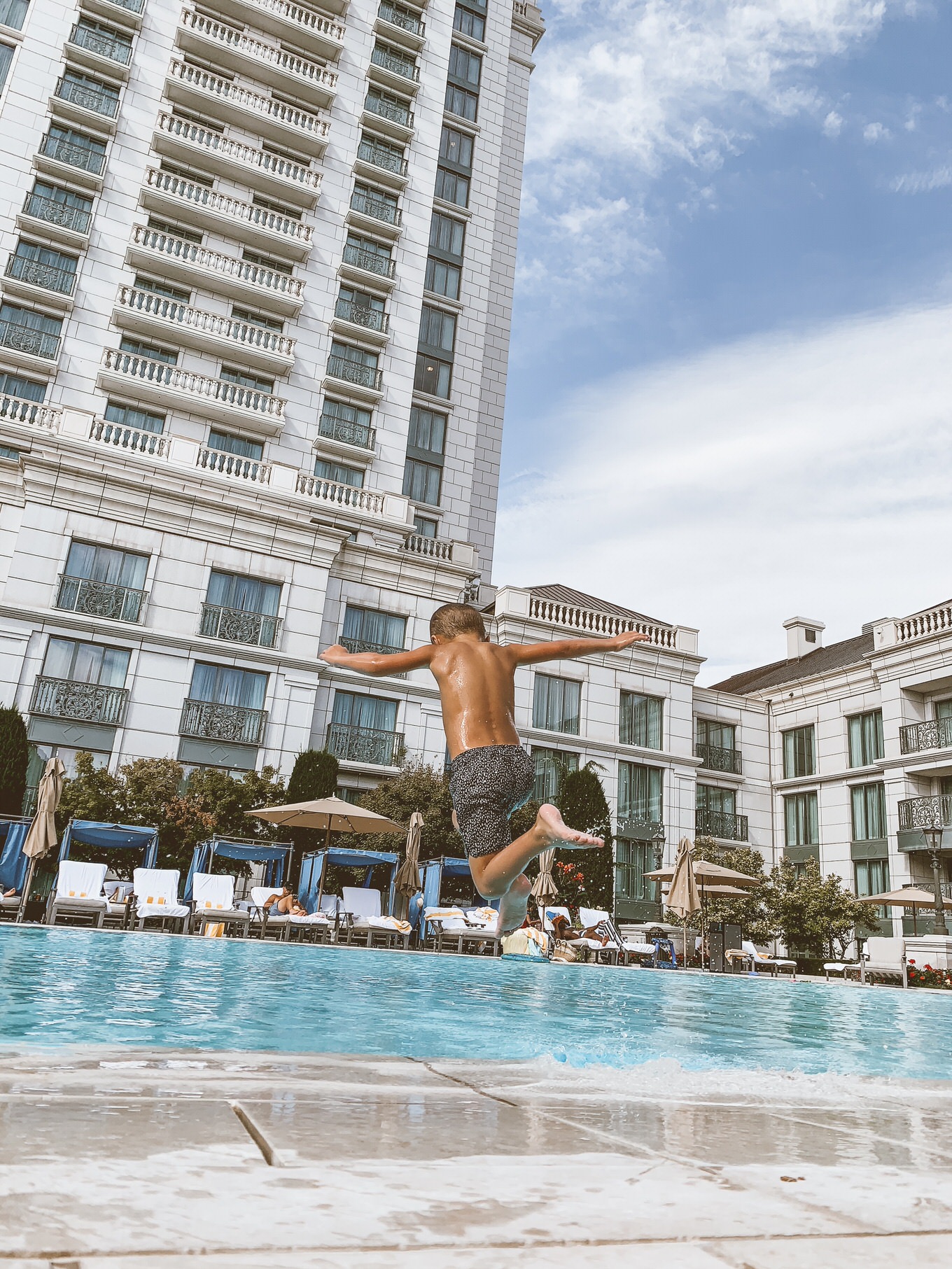 grand america pool