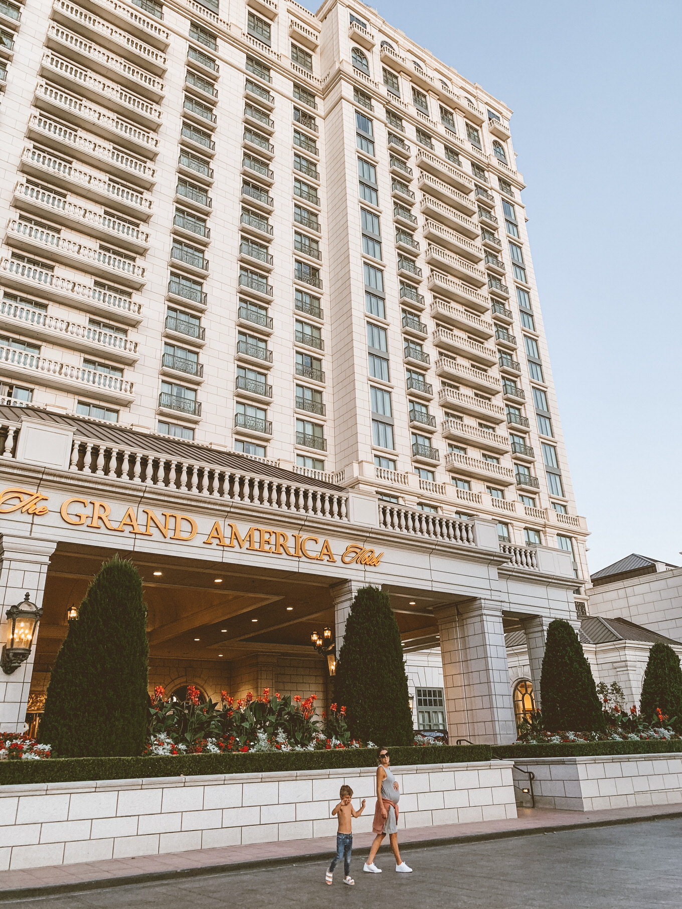reasons to visit the grand america