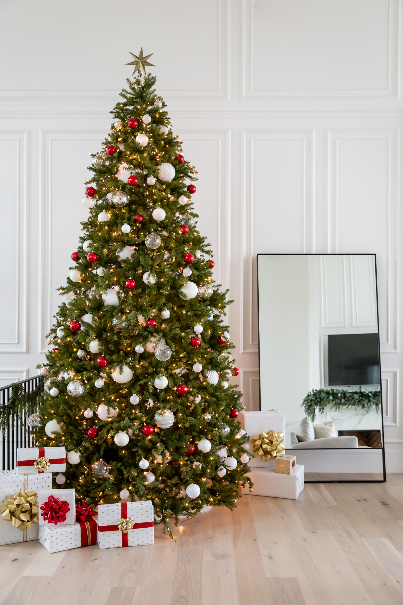 chic elegant christmas decor