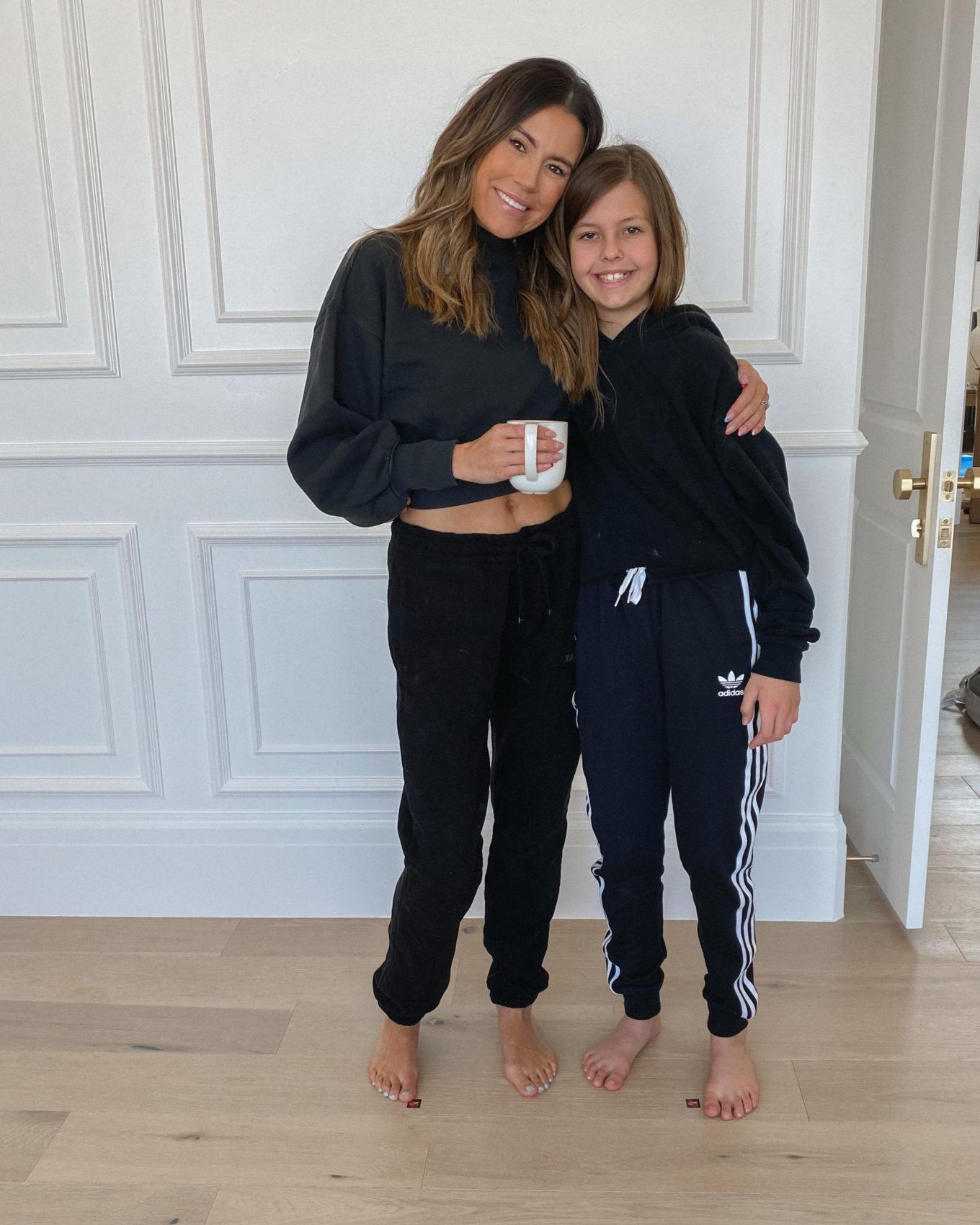 mom and daughter matching sportswear pajama look