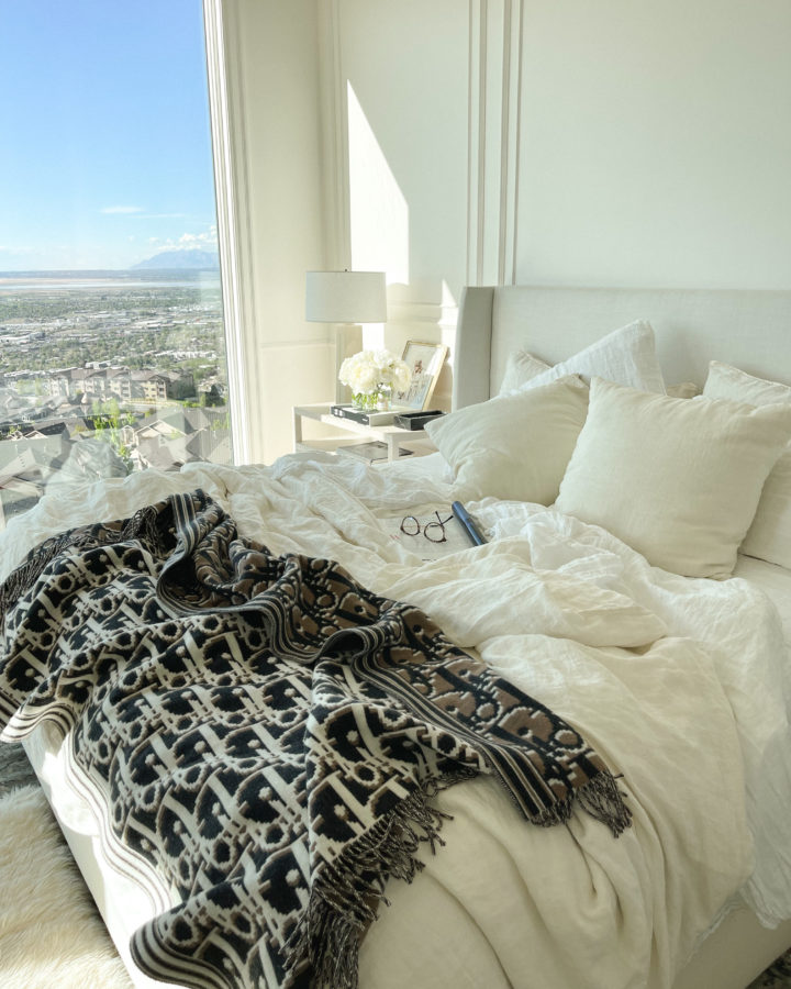 bedroom, linen sheets, spa, spa feel, room, bed