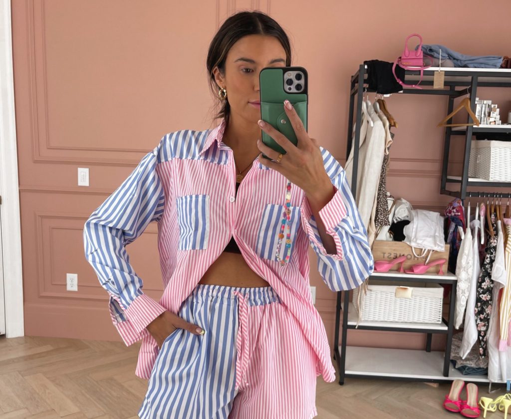 https://www.hellofashionblog.com/wp-content/uploads/2021/08/AUGUSTHAUL-4-1-scaled-e1629233489443-1024x839.jpg